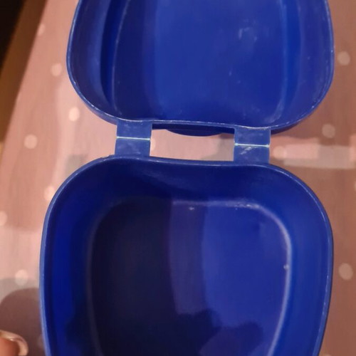 Soap storage container like new