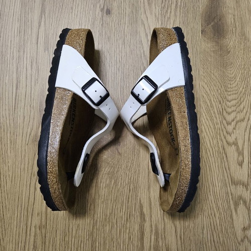 Birkenstock Gizeh sandals, white, size 36