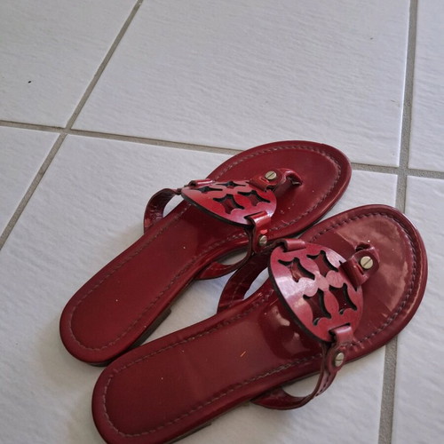 Flat red sandals used, size 37.5, made in Italy