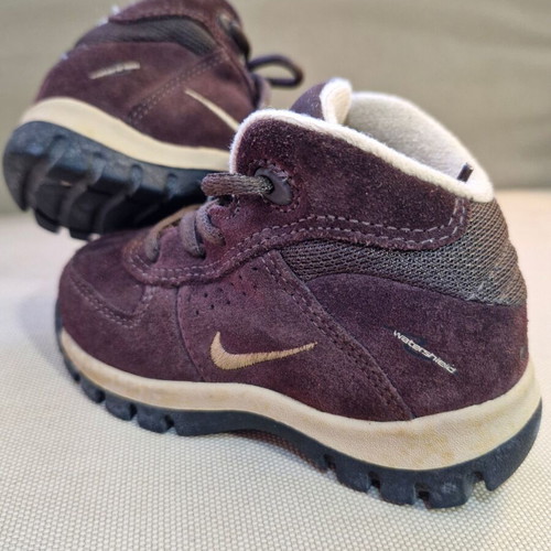Nike Yucan WS kids boots size 22 used, brown