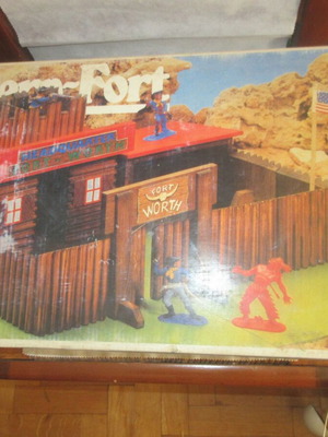 Ξύλινο οχύρο Western Fort 70s καινούργιο για 1/32 στρατιωτάκια