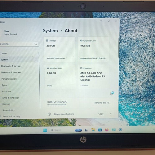 Laptop HP Pavilion 15.6" μεταχειρισμένο, AMD A8, 8GB RAM, 256GB SSD, R7 γραφικά