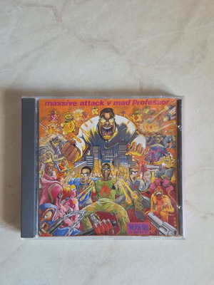 Massive Attack V Mad Professor No Protection CD used, electronic