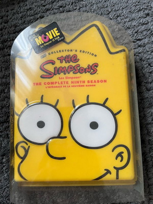 The Simpsons Limited Edition Lisa Simpson Head Shaped Boxset Season 9 DVD used