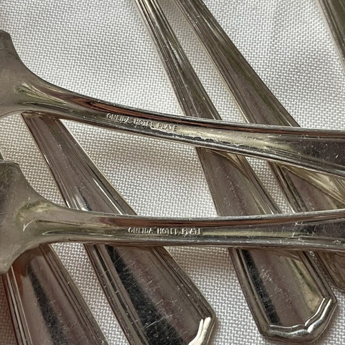 Vintage Oneida Modena silver-plated cutlery set 10 pieces used