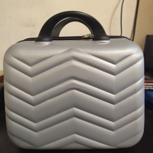 Vanity Case hard gray with embossed zig-zag design new