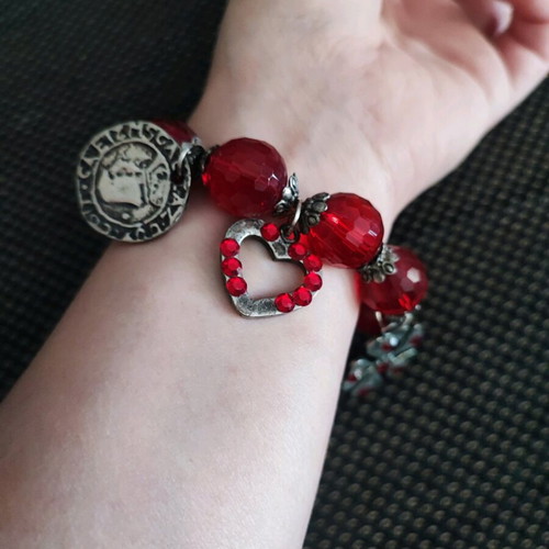 Bracelet like new, red and silver