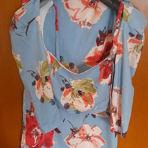 Pencil skirt set with cropped top and belt Brigitte like new