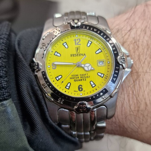 Festina diver wristwatch with Miyota Citizen mechanism like new, yellow and silver