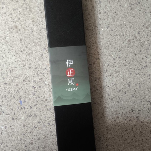 YIZEMA 6" kitchen knife new in box, 15cm blade length