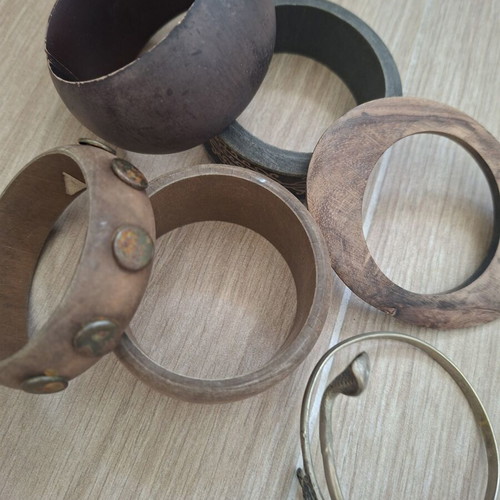 Wooden bracelets, brown