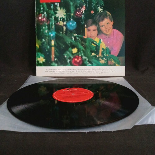 O Tannenbaum vinyl used with German Christmas carols