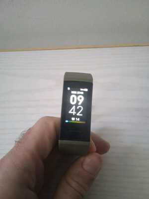 Xiaomi Mi Smart Band 4C used without straps