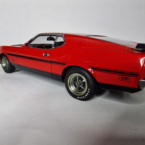 Autoart Millennium 1971 Ford Mustang Mach 1 Fastback Red LE 1:18 scale new