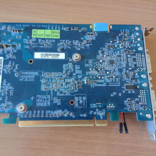 Gigabyte GV-N95TOC-512H (9500GT) graphics card used with 2x DVI-D