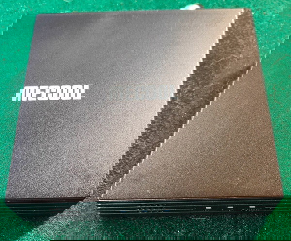 Mecool KT1 tv box με ενσωματωμένο δεκτη.