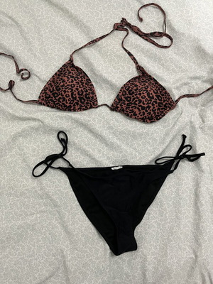 Bikini set like new, top Esmara/Lidl and bottom Jumbo, size M