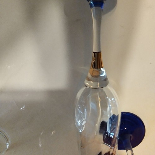 Crystal Mode Vintage Stemmed Glasses Set of 6 with Blue and Gilded Details