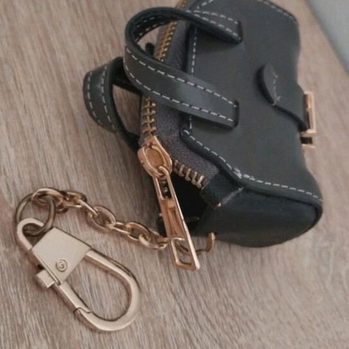 FRNC keychain wallet like new
