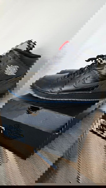 Air Jordan 1 Mid Se HV5177-010