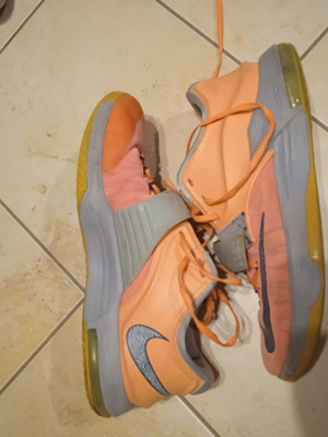 Αθλητικά Nike μεταχειρισμένα, νούμερο 45, γκρι και πορτοκαλί