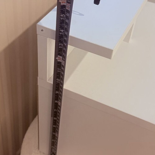 Nightstands set of 2 like new, white with shelf and cabinet
