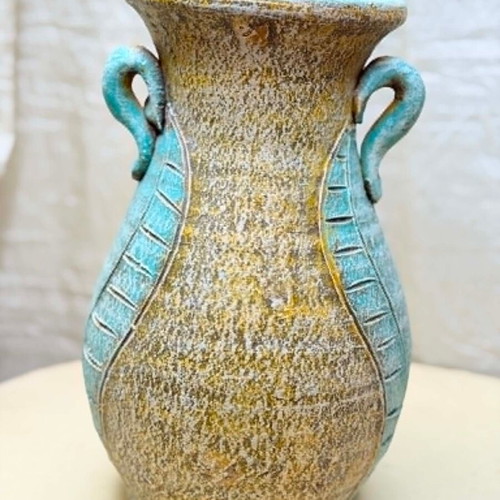 Ceramic large handmade vase with embossed decorative flowers, like new, 27 cm
