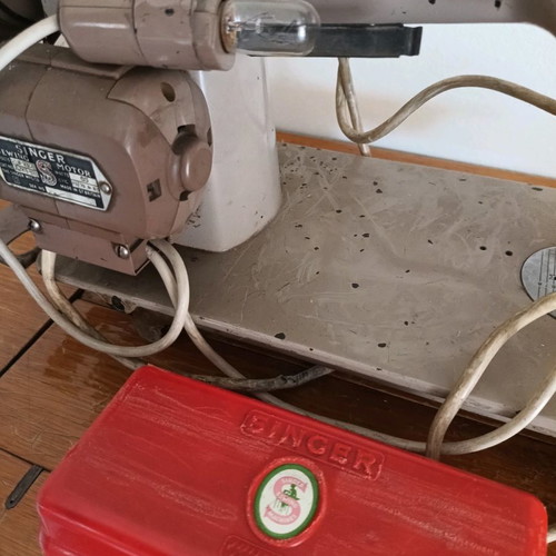 Singer 191M sewing machine used, vintage 1960s