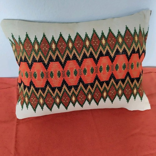 Hand-embroidered vintage pillowcase new, 45x39 cm