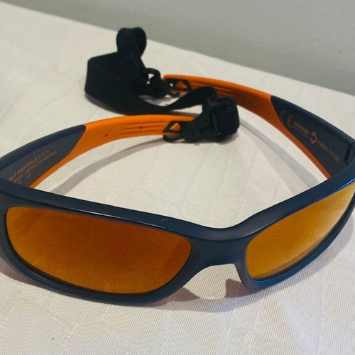Quechua Kids Sunglasses with Mirrored Lens and Strap like new