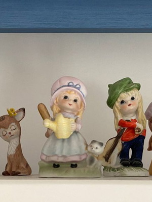 Ceramic decorations like new