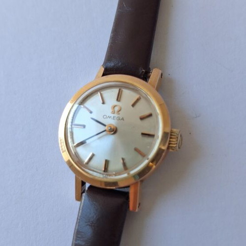 Omega 484 vintage 1980 women's mechanical watch
