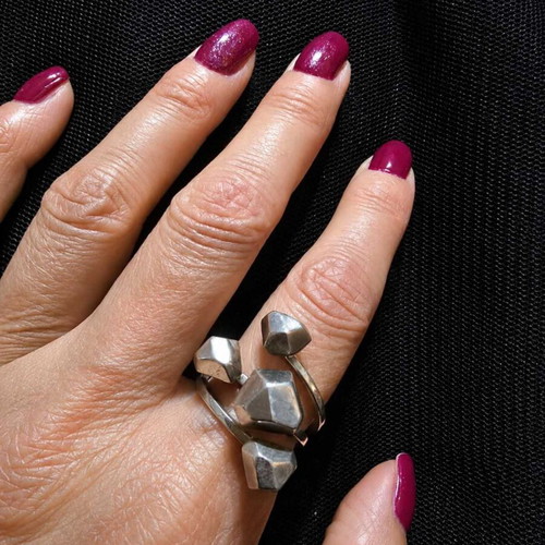 Massive women's silver ring like new