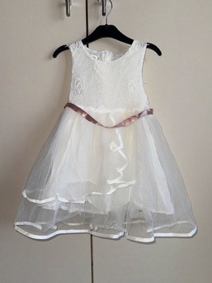 NNJXD dress like new, 3-4 years old, formal with tulle and lace