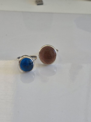 Set of rings used with opening shank, blue and silver