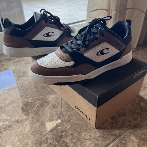 O'Neill Cambria Men Low Sneakers size 45 like new, brown white black