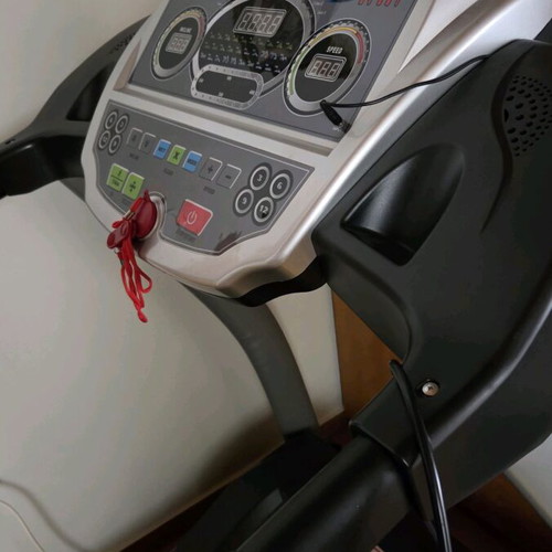 Professional treadmill like new, foldable x.fit 116