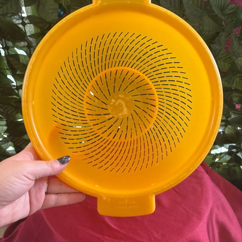 Plastic colander like new, 30x13 cm, orange