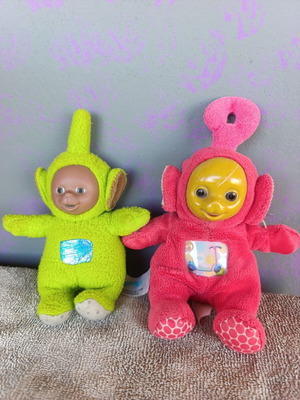 Vintage Teletubbies Dipsy and Po plush set 1996 used