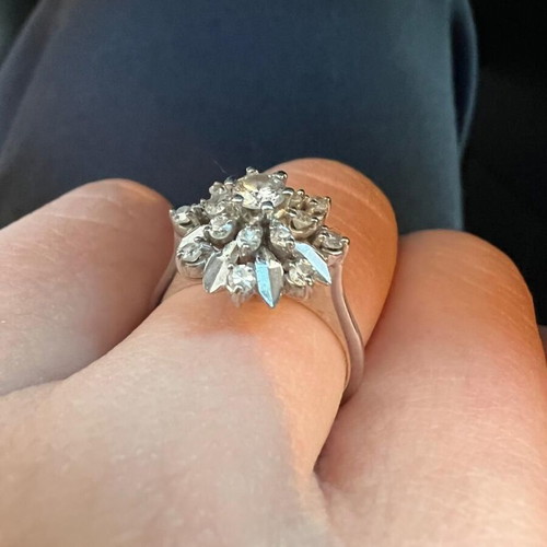 18K White Gold Ring Used with 0.58 Carat Diamonds