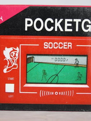 80's Soccer LCD Handheld Electronic Game SL 75S new