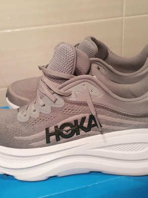 Hoka Bondi 9 GCTC athletic shoes new, size 47