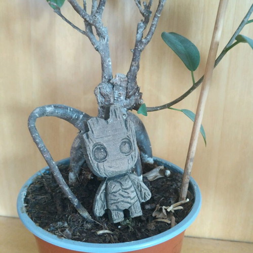 Wooden Groot decorative like new