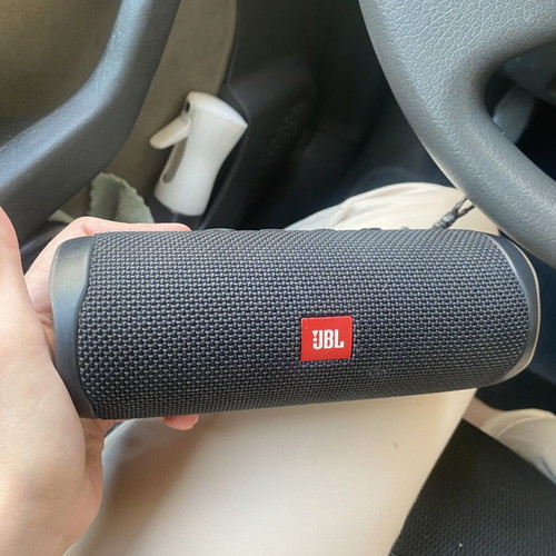 JBL Flip 5 Waterproof Bluetooth Speaker like new, 20W, 12h battery