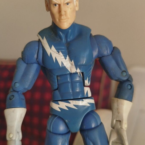 Marvel Legends Quicksilver action figure like new, 15cm, Hasbro