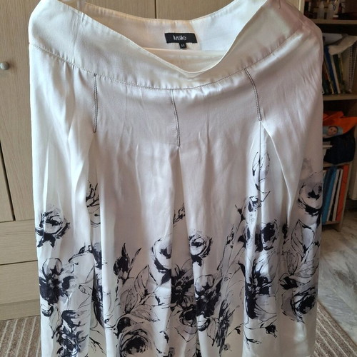 Satin skirt and top set like new, white and blue