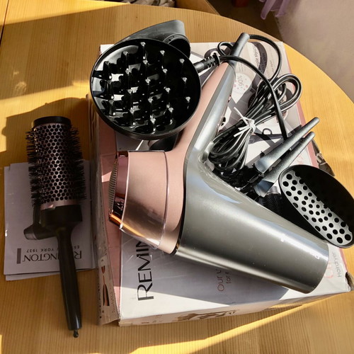 Remington Curl and Straight Confidence D5706 hairdryer new