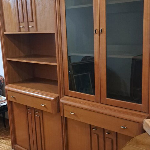 Composition cabinet with showcase and interior lighting, set of 4, like new