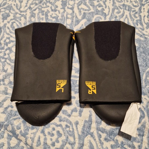 Omer Comfort socks 5mm like new
