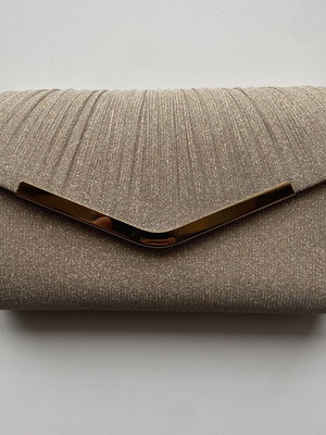 Women's evening clutch bag gold like new with chain